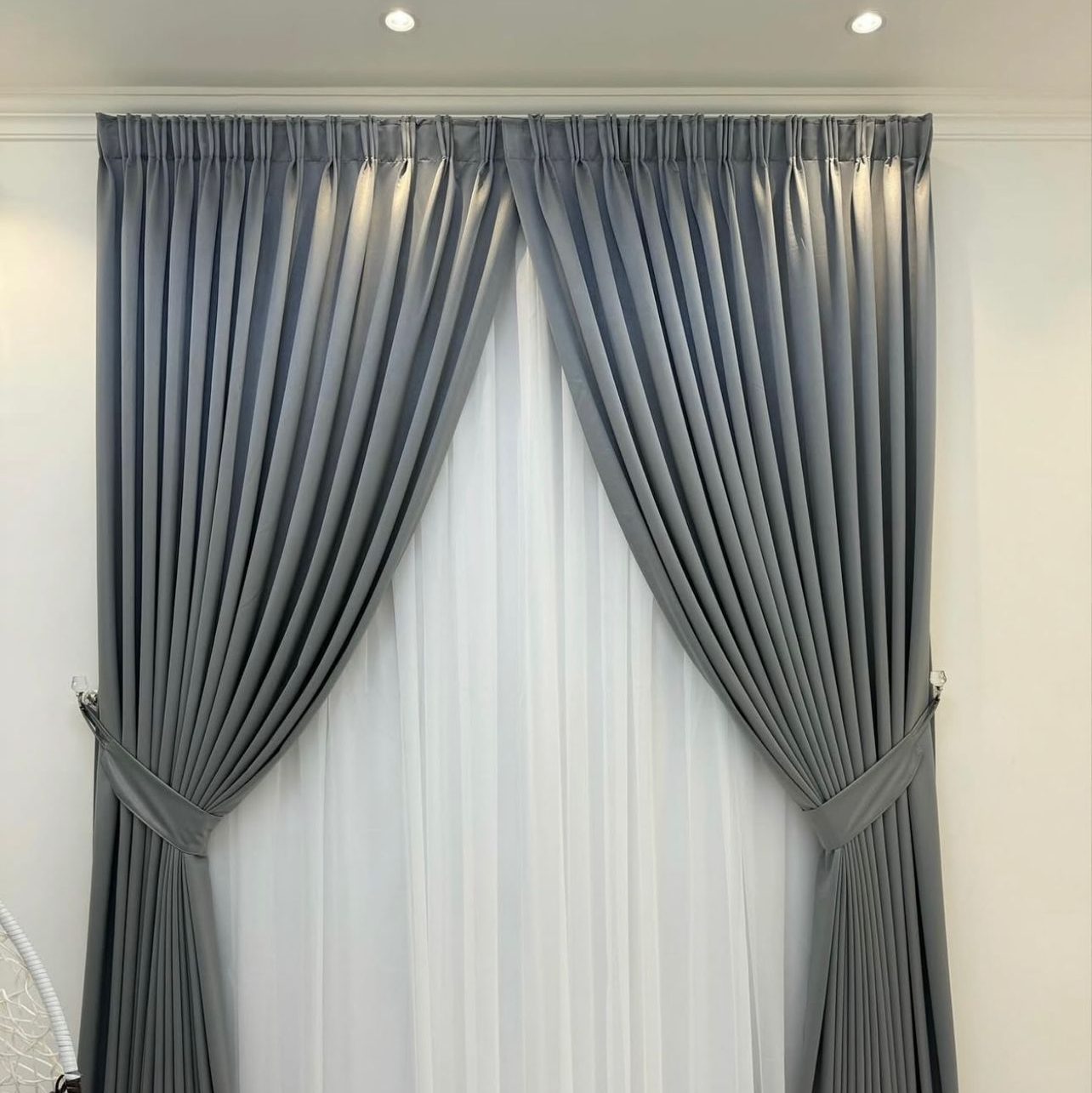 Curtain